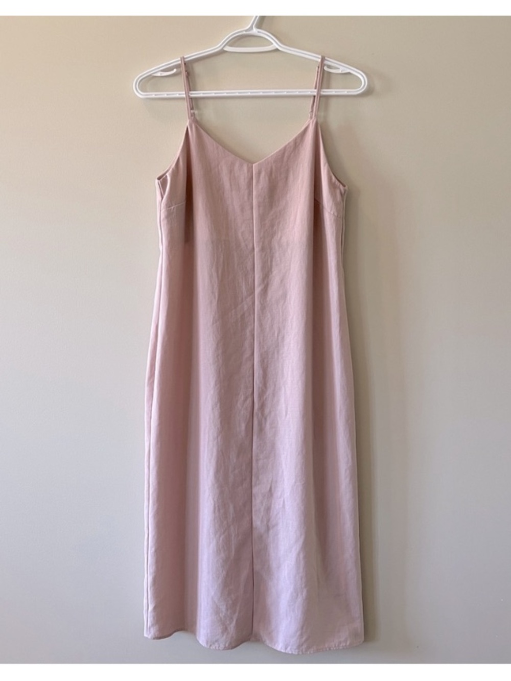 New Look Dusty Pink V-Neck Slip Dress with Spaghetti Straps